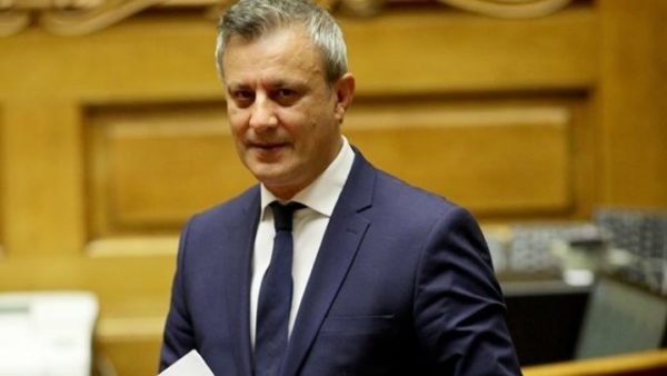 Βέττας: Η ΝΔ υπερχρέωσε τον μικρό επιχειρηματία