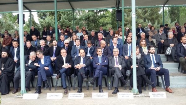 Στον Γοργοπόταμο Σπίρτζης – Μητσοτάκης για τη 76η επέτειο της Εθνικής Αντίστασης (video+φωτο)