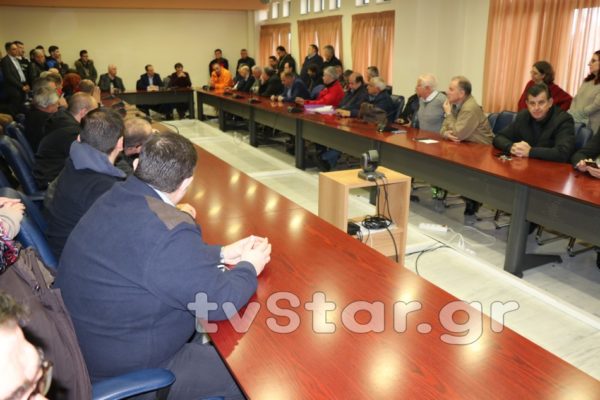 Παμφθιωτικό συλλαλητήριο κατά του νομοσχεδίου Γαβρόγλου. Τι είπαν αυτοδιοικητικοί και φορείς. (φώτο και video)