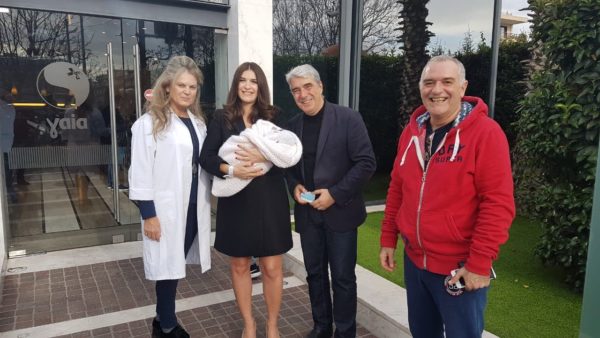 Τρισευτυχισμένος ο Σ. Κεδίκογλου επέστρεψε σπίτι με τον γιο του