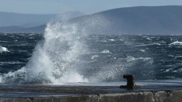 Προειδοποίηση για ισχυρούς ανέμους στο Νότιο Ευβοϊκό