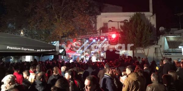Λευκή και Χριστουγεννιάτικη νύχτα στη Θήβα (video-photo)