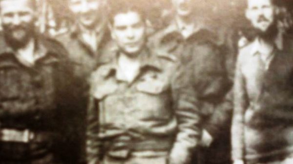 Έφυγε από τη ζωή ο Θέμης Μαρίνος, ο άνθρωπος που ανατίναξε τη γέφυρα του Γοργοποτάμου