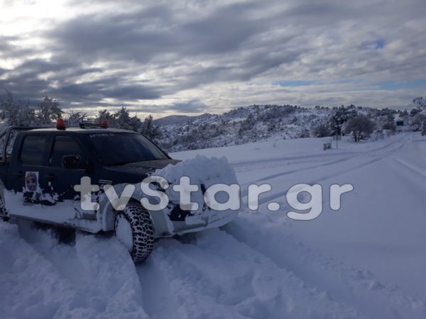 Επιχείρηση αποχιονισμού της Σέττας Ευβοίας (εικόνες και βίντεο)