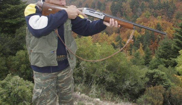 Λαμιώτης αστυνομικός τραυματίστηκε ενώ κυνηγούσε