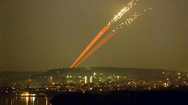 Κόσοβο, 20 χρόνια πριν, όταν «έβρεχε» βόμβες