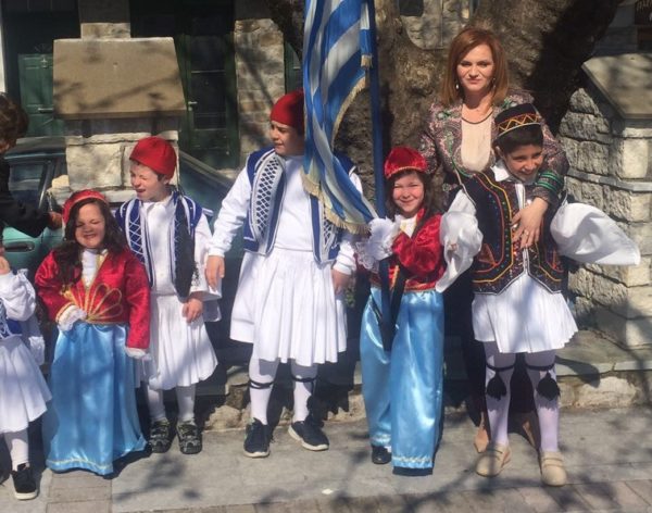 Στον Τυμφρηστό για τον εορτασμό της 25ης Μαρτίου η Ελένη Μακρή-Θεοδώρου