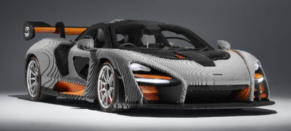 Μια McLaren Senna από κυβάκια LEGO
