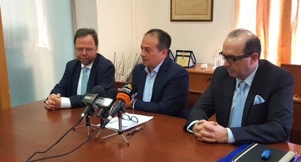Νίκος Σταυρογιάννης: «Ξεκινά από σήμερα η αντικατάσταση του οδοφωτισμού της Λαμίας με 12.000 λαμπτήρες τύπου LED»