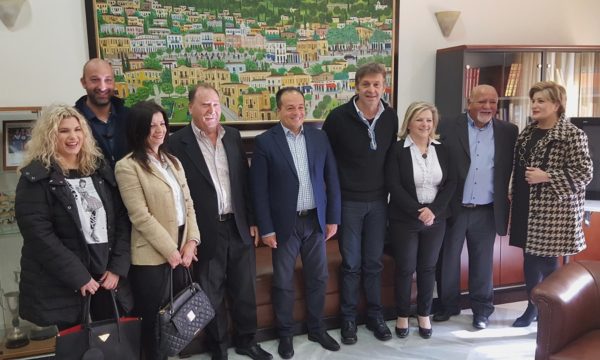 Το Δήμαρχο Λαμιέων επισκέφθηκε ο υποψήφιος περιφερειάρχης Στερεάς Απόστολος Γκλέτσος (φωτο)