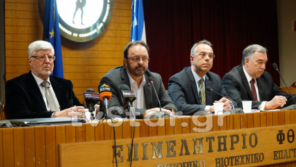 Με μεγάλη επιτυχία η παρουσίαση του βιβλίου του Πρέσβη ε.τ. Αλέξανδρου Μαλλιά στη Λαμία (φωτο-video)