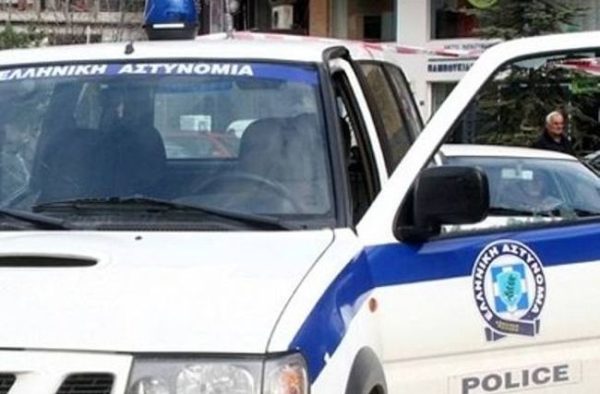 Λαμία: Χειροπέδες στους ληστές του παππού