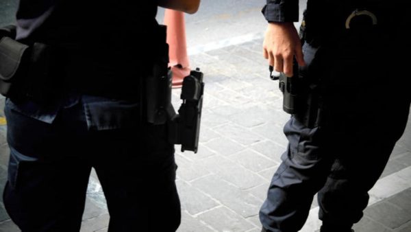 Συνελήφθη ειδικός φρουρός για συμμετοχή σε κύκλωμα διακίνησης ναρκωτικών