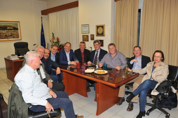 Συνάντηση με το ΔΣ του Επιμελητηρίου Φθιώτιδας είχε ο συνδυασμός “Λαμία στο Κέντρο”