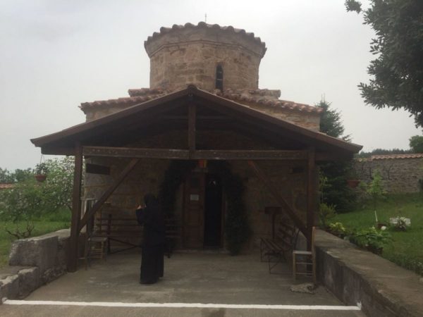 Γιορτάζει σήμερα το μοναστήρι της Παναγίας Παντάνασσας στη Φωκίδα (φωτο-video)