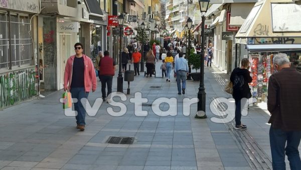 Καταργούνται οι ενδιάμεσες εκπτώσεις; Τι λένε οι έμποροι (video)