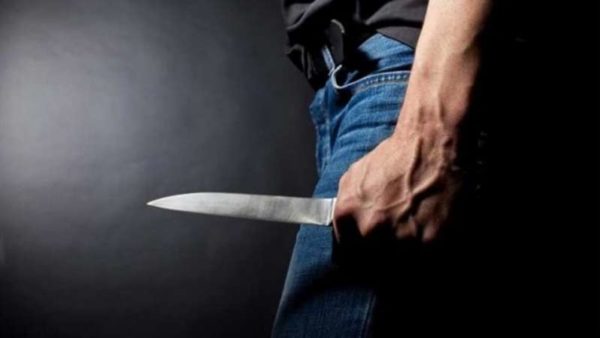 Προσπάθησε να τον χτυπήσει με μαχαίρι. Δράστης και θύμα κατέθεσαν μηνύσεις