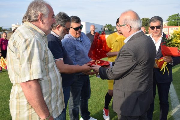 Εύσημα στην ομάδα του ΑΟΝΑ από τον Χρήστο Παγώνη