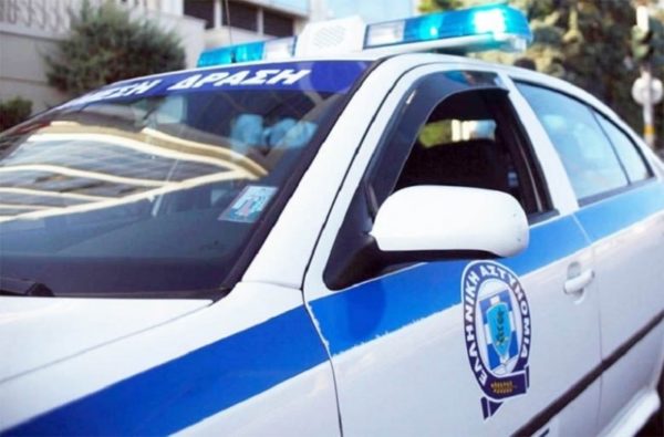 Φωκίδα: Συνελήφθη 20χρονος για κλοπές σε σπίτια – Αναζητούνται οι δύο συνεργοί του