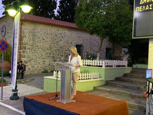 Στην Πλατεία της Πελασγίας μίλησε η Υποψήφια Δήμαρχος Στυλίδας Βιργινία Στεργίου