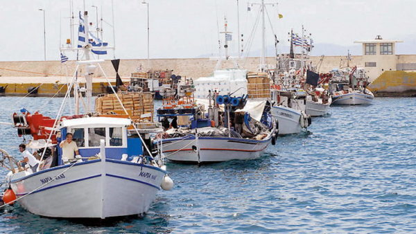 Αλιείς: Παραμένουν στα λιμάνια και στέλνουν τελεσίγραφο στην κυβέρνηση