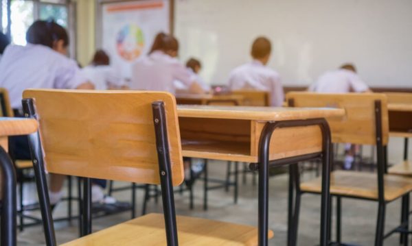 Θετική στον κορονοϊό καθηγήτρια γυμνασίου στη Βοιωτία – Κλείνουν για 14 μέρες δυο τμήματα του σχολείου