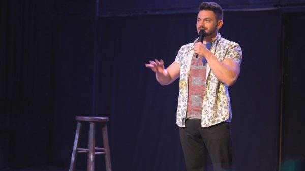 Μιχάλης Σεβαστέρης: Το νέο αίμα της stand-up σκηνής είναι vegan και αξίζει να τον δείτε
