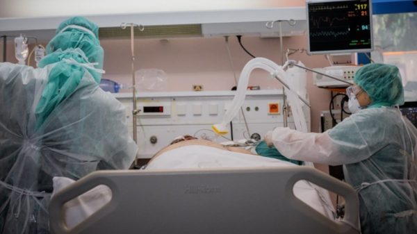 Νεκροί από κορωνοϊό: Κατέληξαν 80χρονη και 61χρονος – Στα 373 τα θύματα
