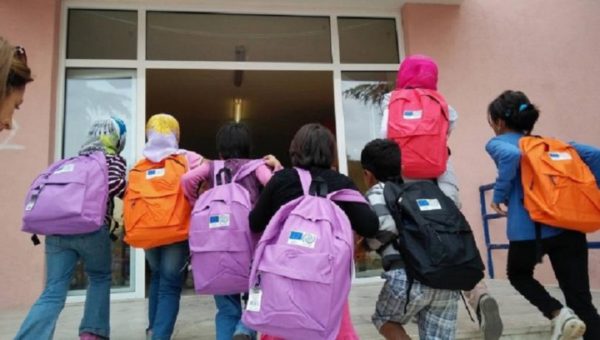 Μ. Χατζηγιαννάκης: Τα χαμόγελα των προσφυγόπουλων μέσα στις τάξεις αξίζουν περισσότερο από οποιαδήποτε δικαιολογία