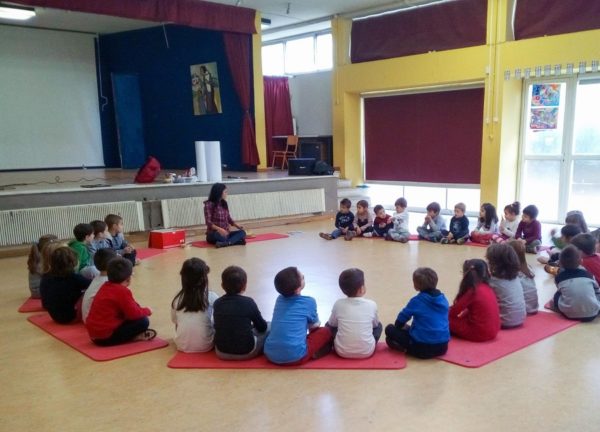 Hippo Theatre e-School: Μαθήματα και σεμινάρια δημιουργικής απασχόλησης  για παιδιά και ενήλικες