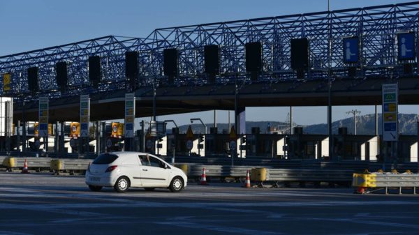 Ηλεκτρονικά διόδια: Ενιαίος πομποδέκτης σε όλους τους αυτοκινητόδρομους από 4 Νοεμβρίου