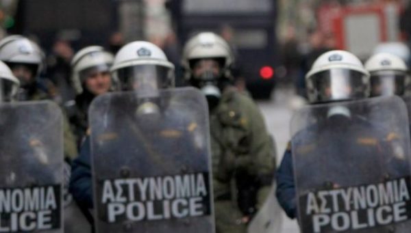Αστυνομικός στη Φθιώτιδα θετικός στον Κορωνοϊό.  Σε καραντίνα η διμοιρία και όλες οι επαφές του