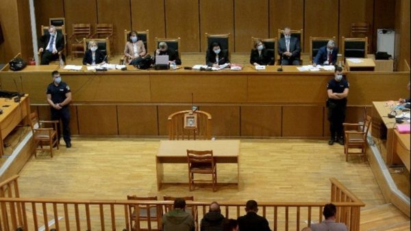 Ισόβια για τον Ρουπακιά και 13 χρόνια για τη διευθυντική ομάδα πρότεινε η εισαγγελέας