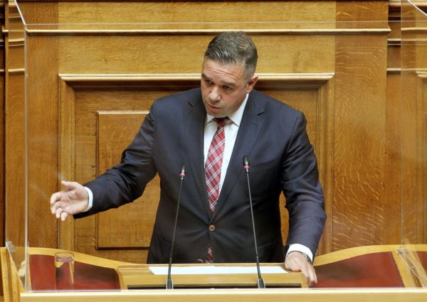 Τα περιστατικά παράνομων ελληνοποιήσεων κελυφωτού φιστικιού  φέρνει στη Βουλή ο Χειμάρας