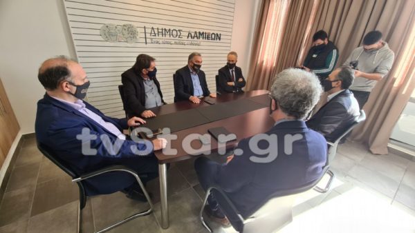 ΑΘ. Σκουτέλης από τη Λαμία: Δεν μπορούμε να πάμε στον Χειμώνα με τόσα κρούσματα. (φωτο και video)
