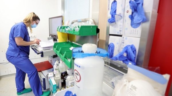 Πρωθυπουργός Βαυαρίας: Κινδυνεύουμε να χάσουμε τον έλεγχο της πανδημίας