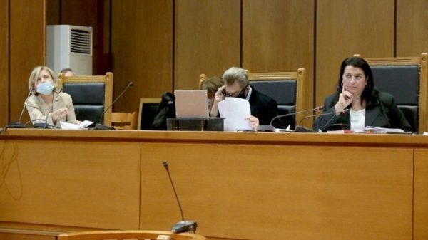 Δίκη Χρυσής Αυγής: Πιθανή αύριο η ανακοίνωση της απόφασης για τις αναστολές