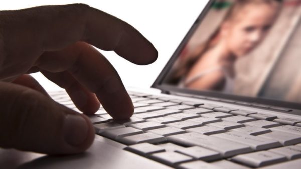 Τρεις ακόμη υποθέσεις πορνογραφίας ανηλίκων μέσω διαδικτύου εξιχνίασε η Δίωξη Ηλεκτρονικού Εγκλήματος