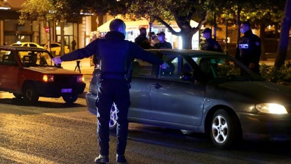 Έπεσαν τα πρώτα πρόστιμα για κυκλοφορία τη νύχτα