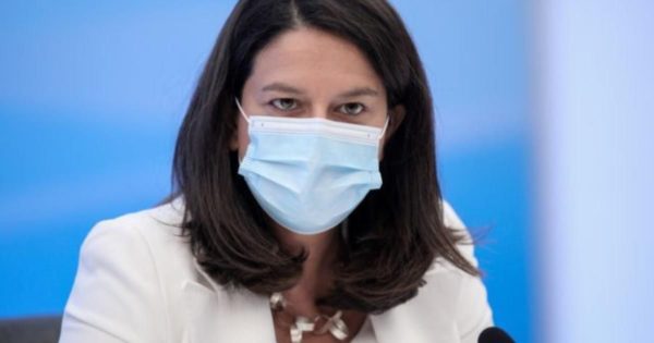 Θετική στον κορωνοϊό η Νίκη Κεραμέως και ο σύζυγός της