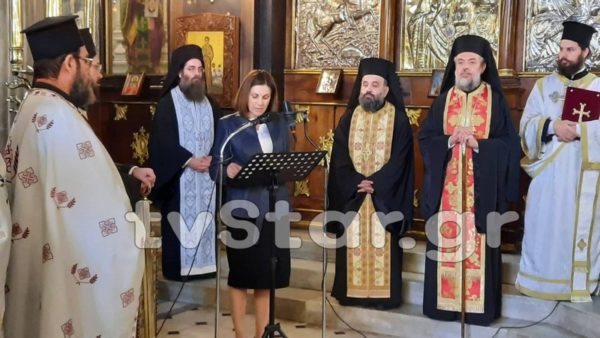 “Οι παππούδες μας είπαν ΟΧΙ στην ασφάλεια του σπιτιού τους…” Η ομιλία της ράγισε καρδιές
