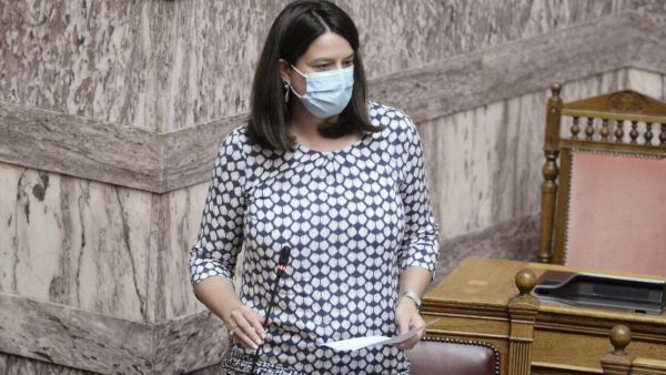 Κορωνοϊός: Αρνητικοί οι συνεργάτες της Νίκης Κεραμέως
