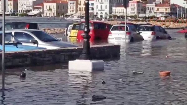 Συναγερμός στην Περιφέρεια Στερεάς από τον σεισμό στη Σάμο- Φόβοι για μεγάλα κύματα σε Εύβοια και Σκύρο