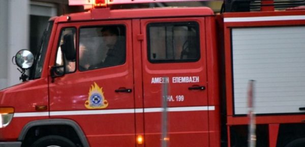 Φθιώτιδα: Φωτιά σε κατάστημα κινητοποίησε την Π.Υ.  (φώτο)