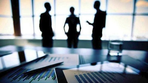 Πώς ενισχύονται επιχειρήσεις και εργαζόμενοι που έχουν πληγεί από την πανδημία Covid-19