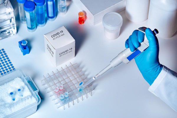 Κορωνοϊός: Θετικοί γιατροί και εργαζόμενοι του Νοσοκομείου Βόλου