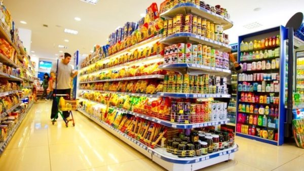 Υπεγράφη η απόφαση απαγόρευσης πώλησης διαρκών αγαθών από τα σούπερ μάρκετ