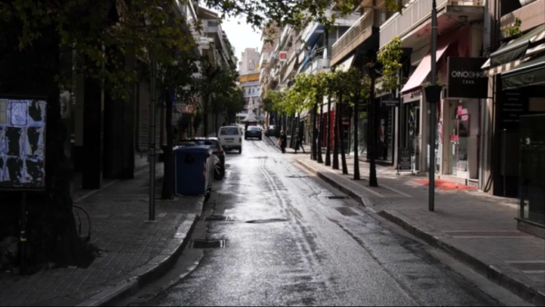 Συμφωνούν οι Λαμιώτες με την αυστηριοποίηση των μέτρων – “Δεν θα αντέξουν” τα καταστήματα 24ωρης πώλησης (video)