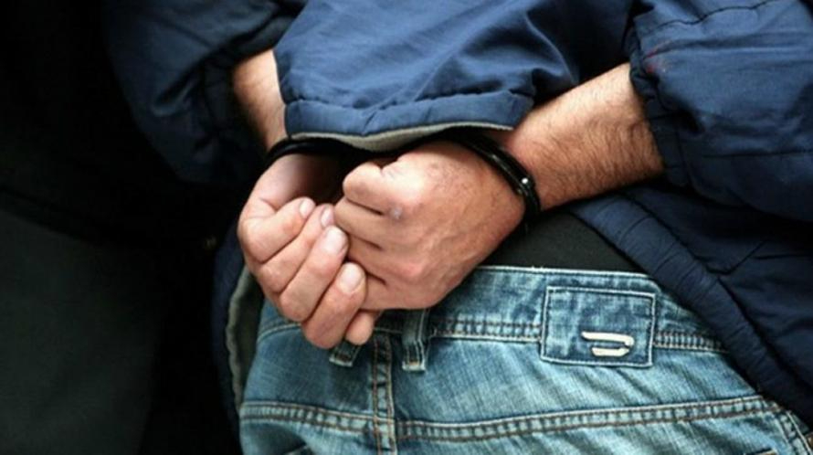 Συνελήφθη αλλοδαπός σε βάρος του οποίου εκκρεμούσε καταδικαστική απόφαση με ποινή κάθειρξης 10 ετών | e-sterea.gr