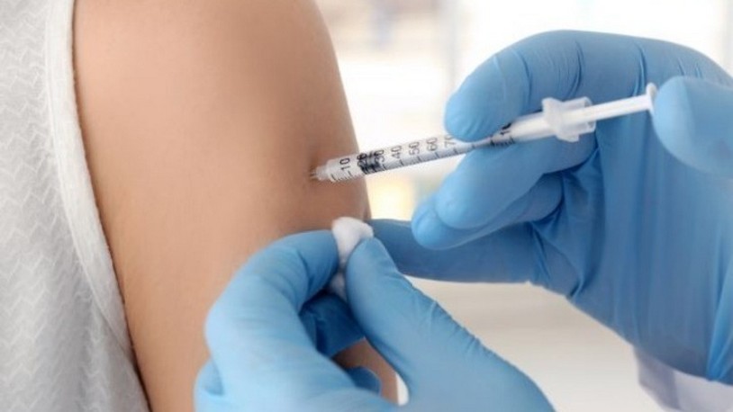 Διανομή εμβολίων σε Πάτρα, Λάρισα και Ιωάννινα
